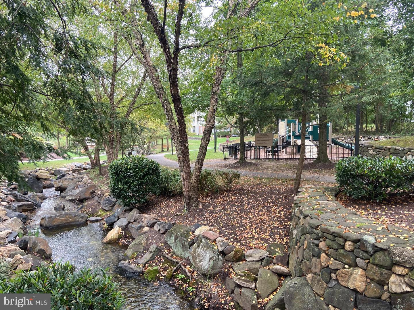 RIVER COLONY - Residential