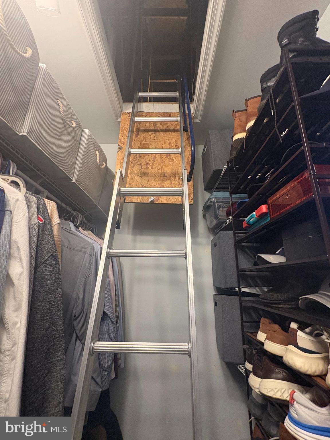 RIVER COLONY - Residential