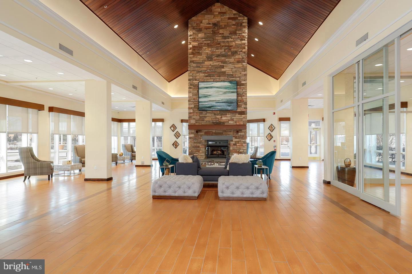 RIVER COLONY - Residential