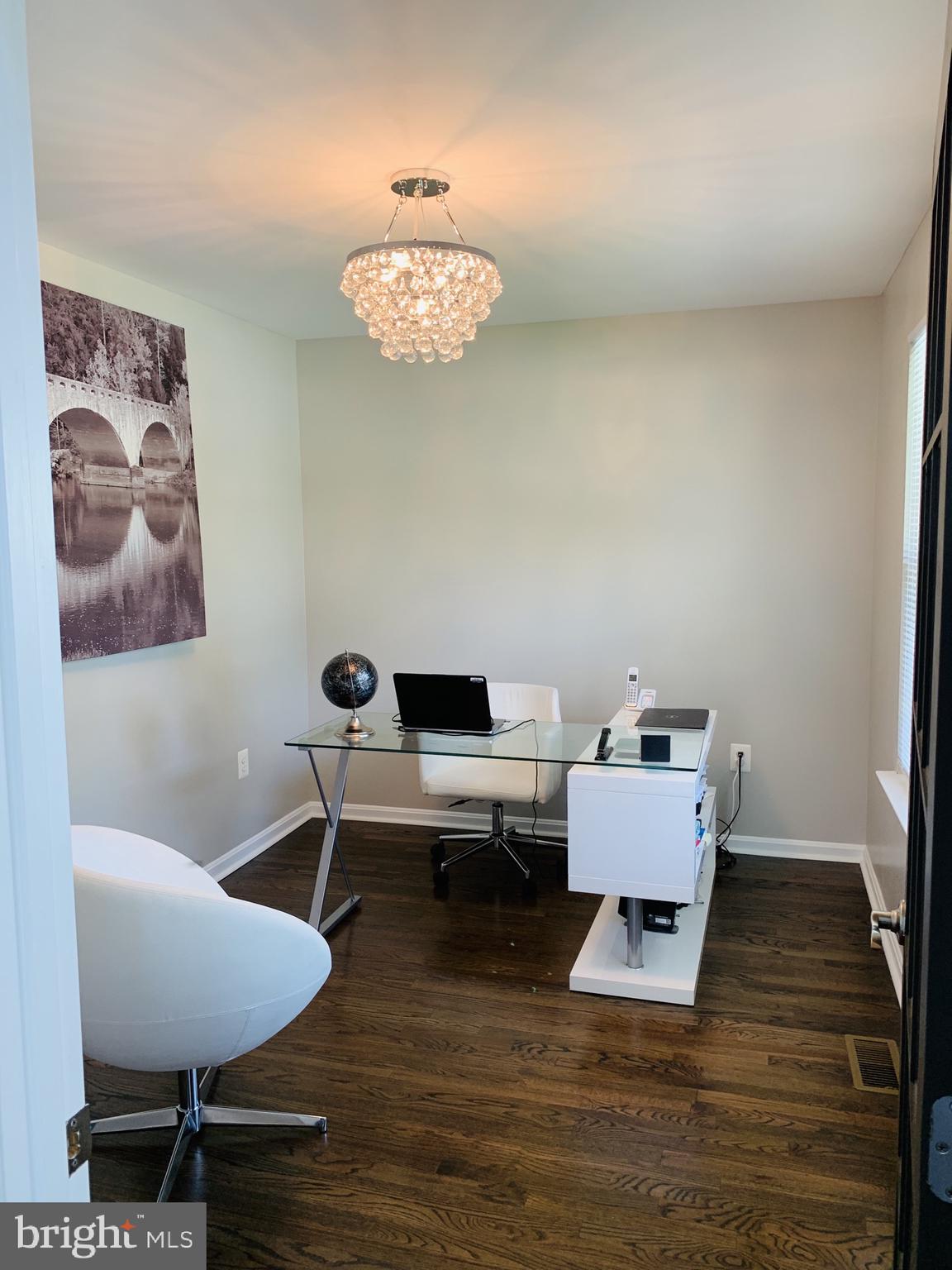 COLONIAL OAKS - Residential