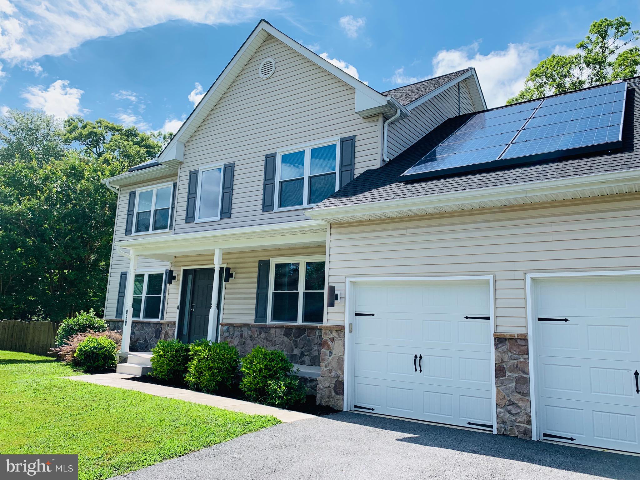 COLONIAL OAKS - Residential