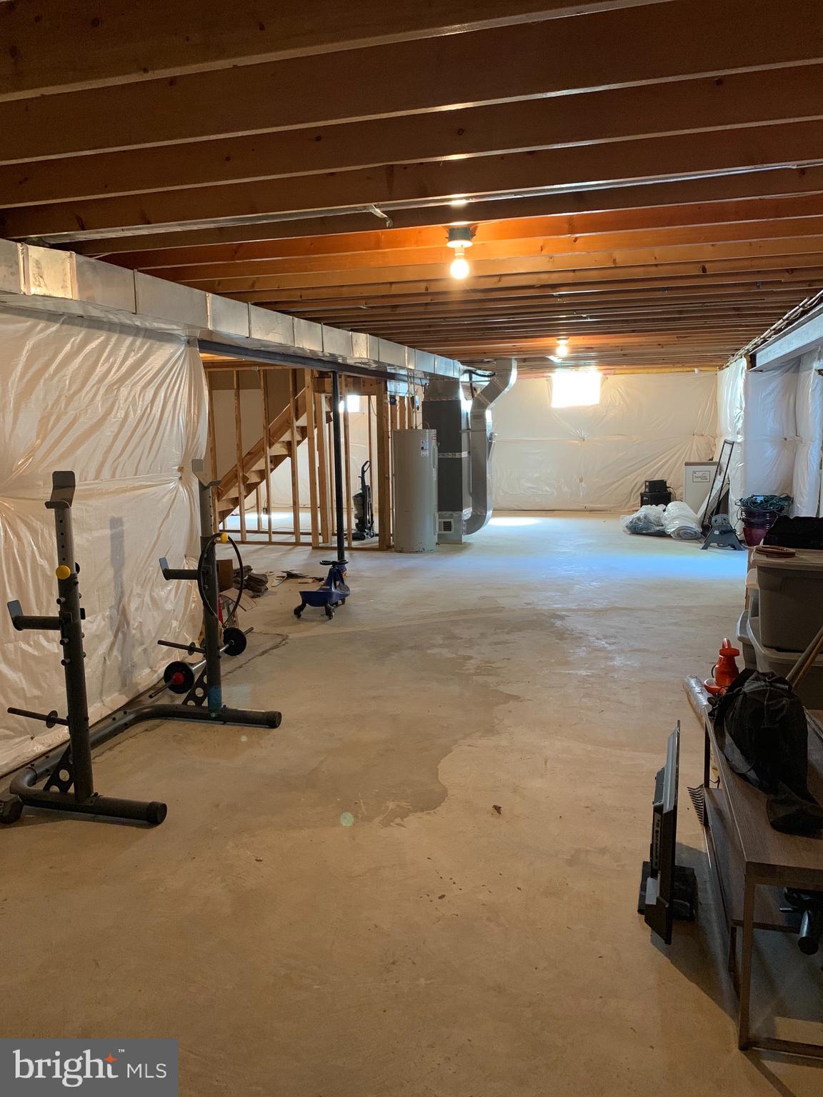 COLONIAL OAKS - Residential