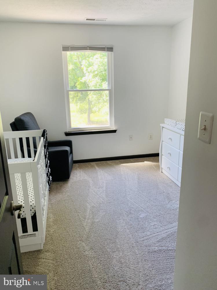 COLONIAL OAKS - Residential