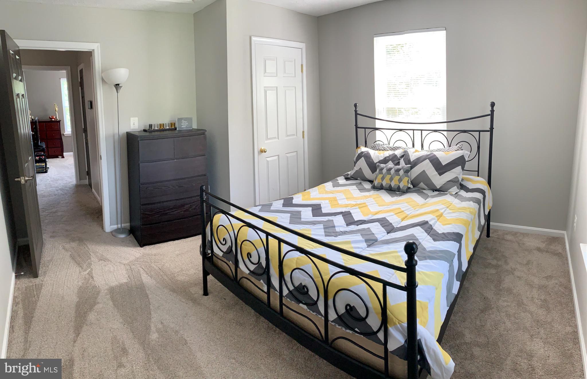 COLONIAL OAKS - Residential