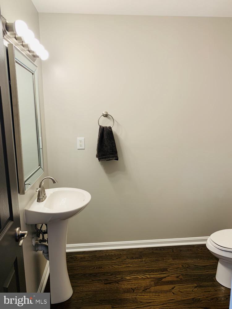 COLONIAL OAKS - Residential