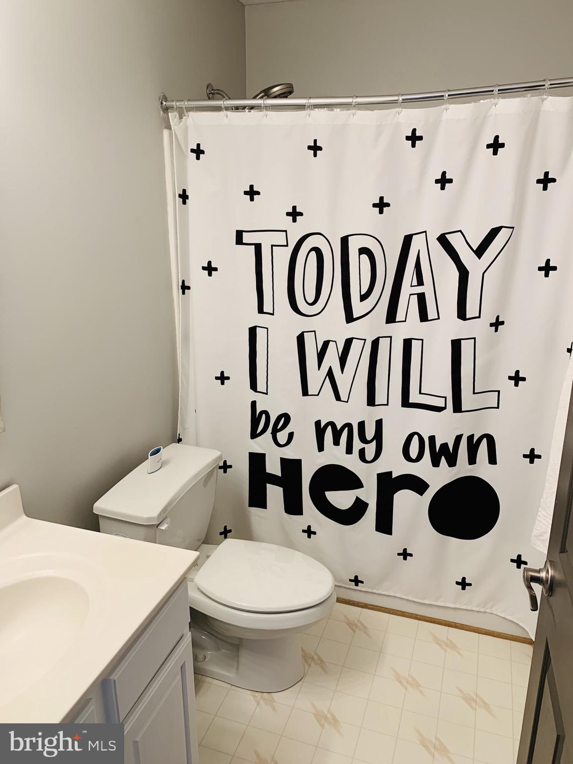 COLONIAL OAKS - Residential