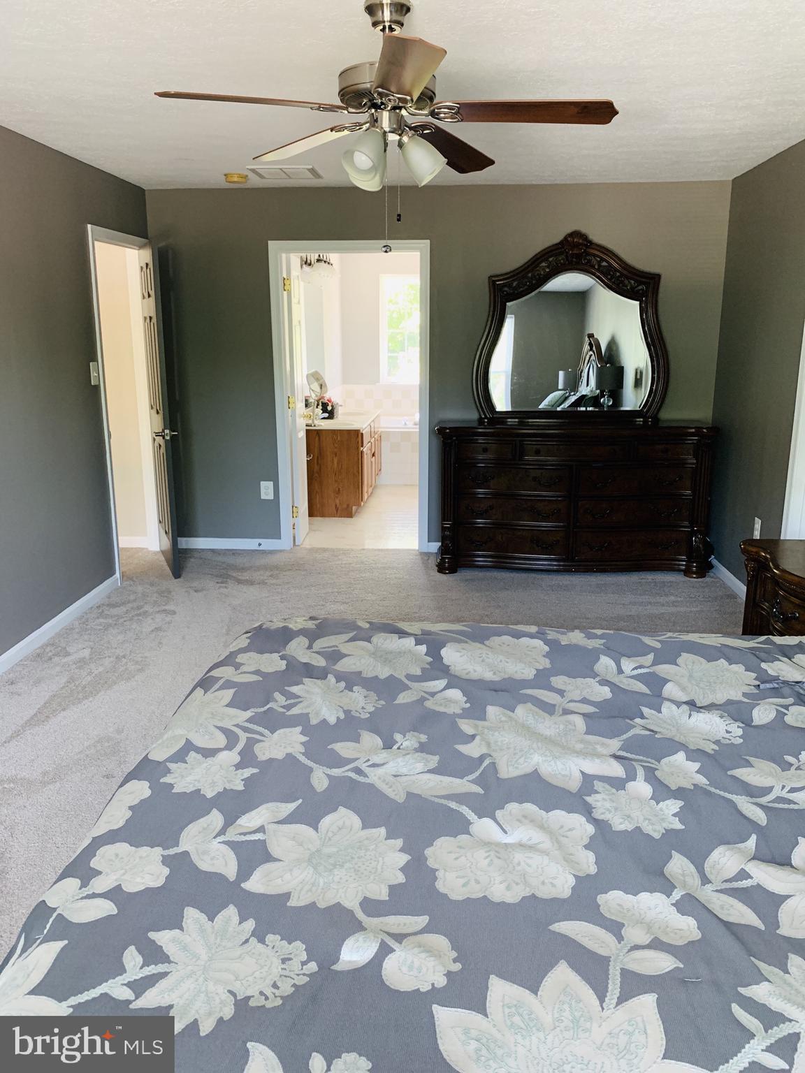 COLONIAL OAKS - Residential