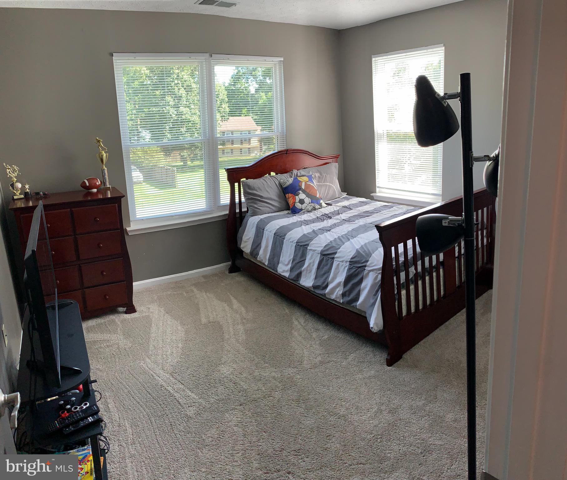 COLONIAL OAKS - Residential