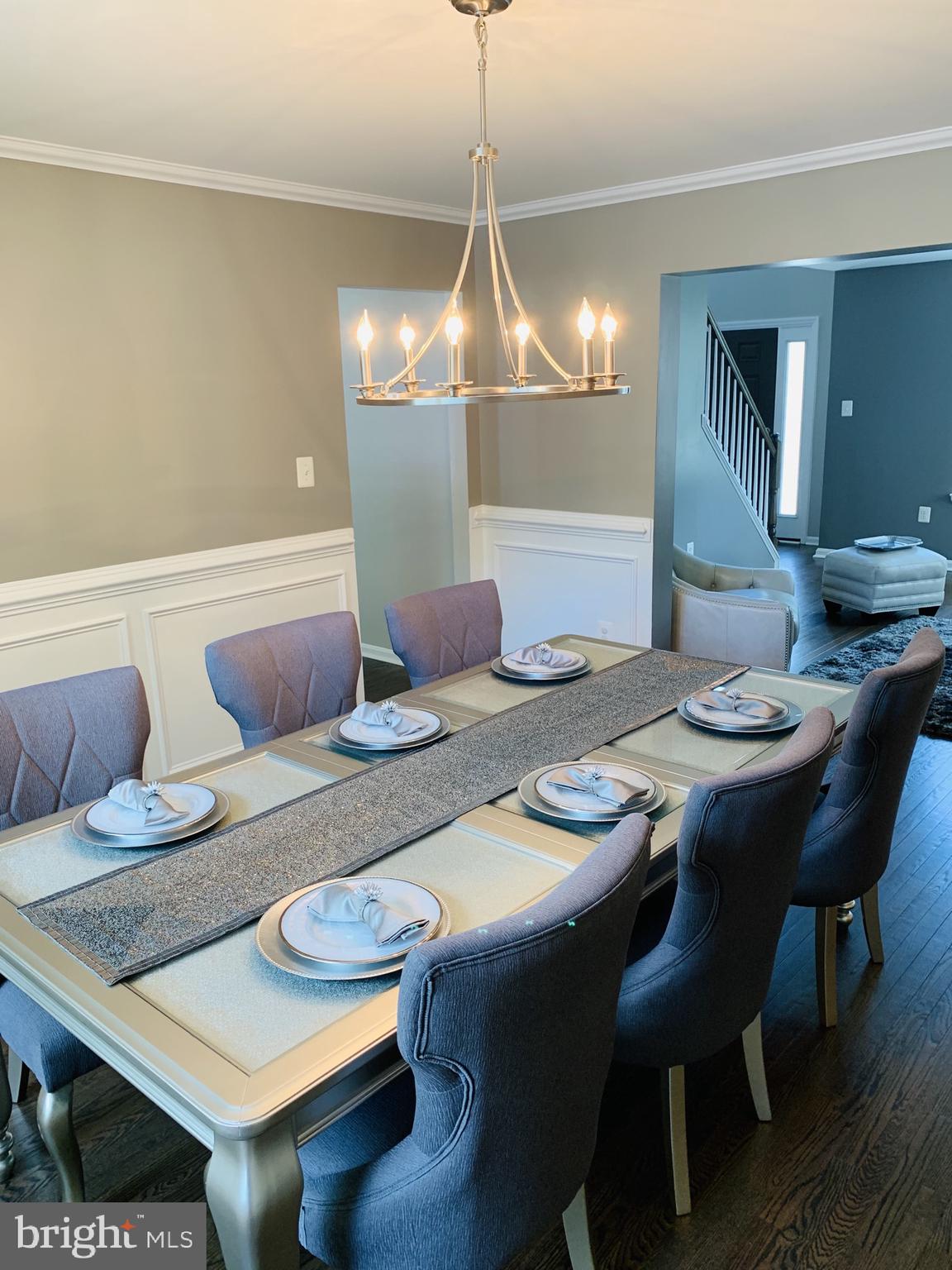 COLONIAL OAKS - Residential