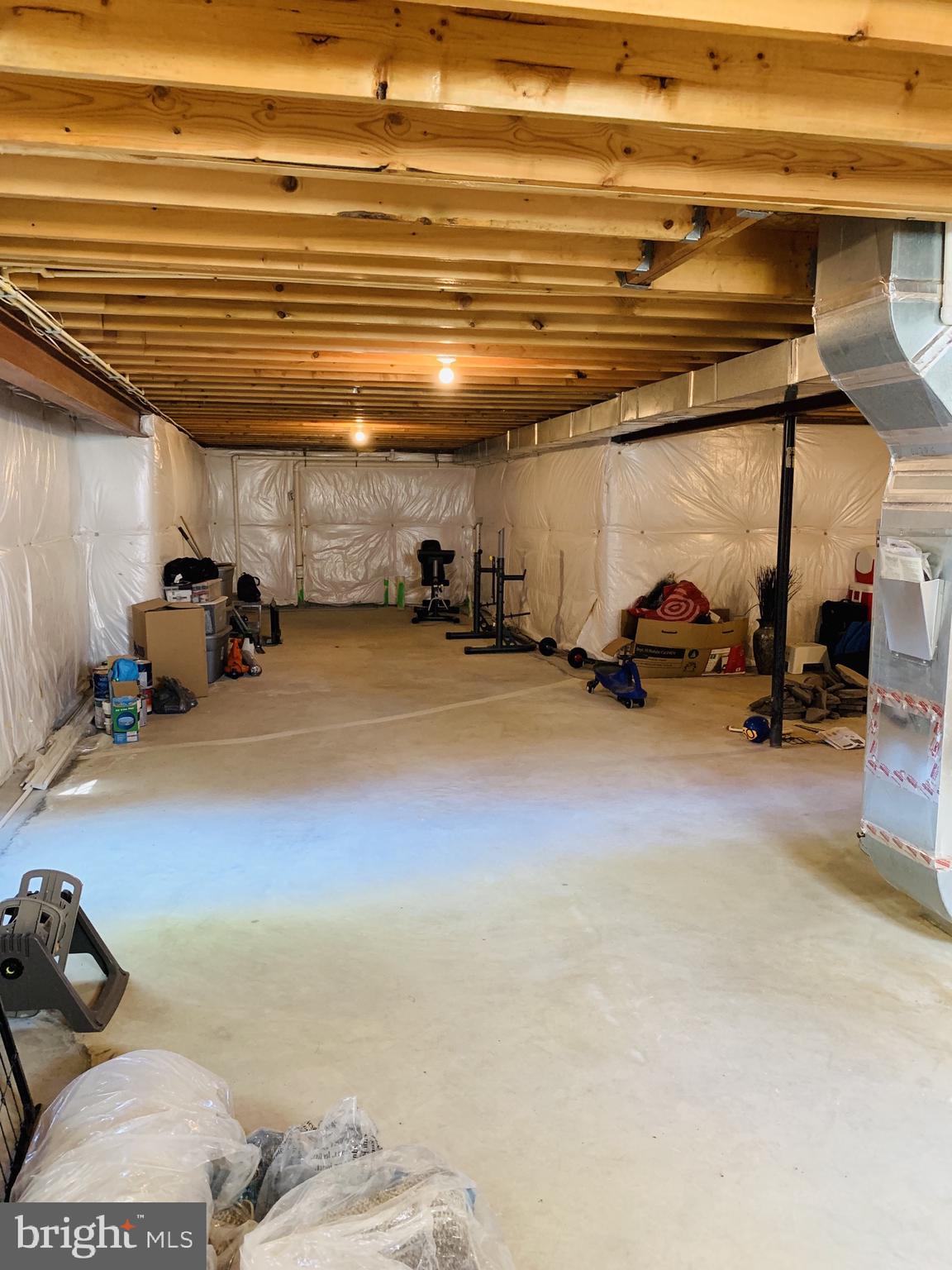 COLONIAL OAKS - Residential