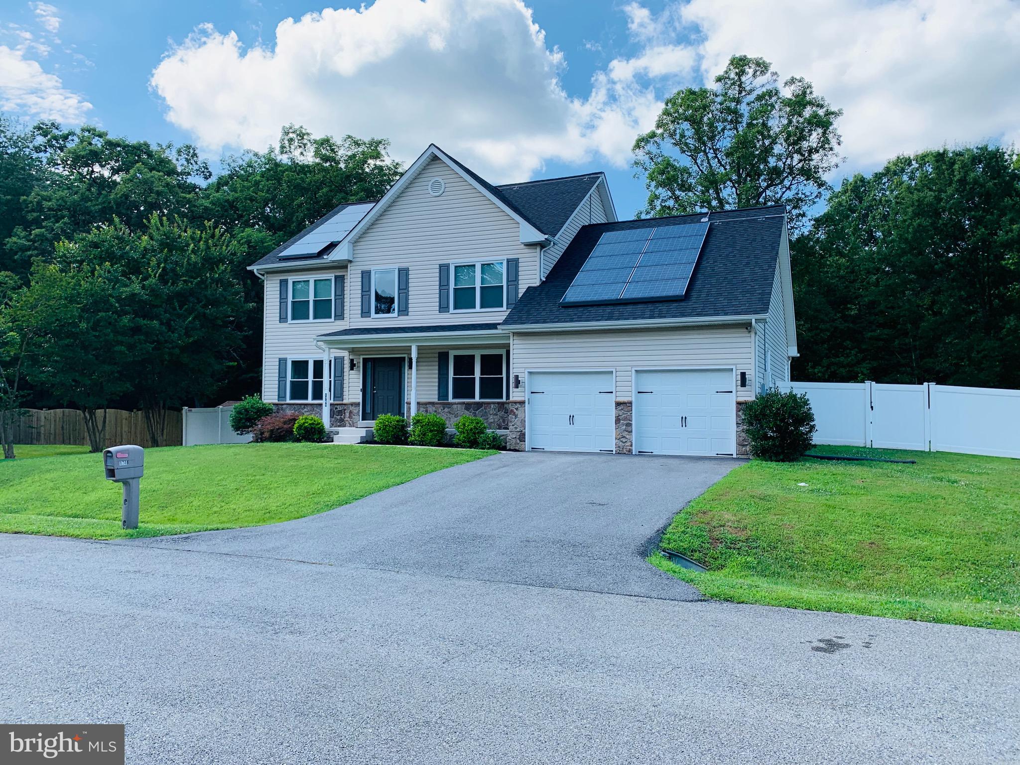 COLONIAL OAKS - Residential