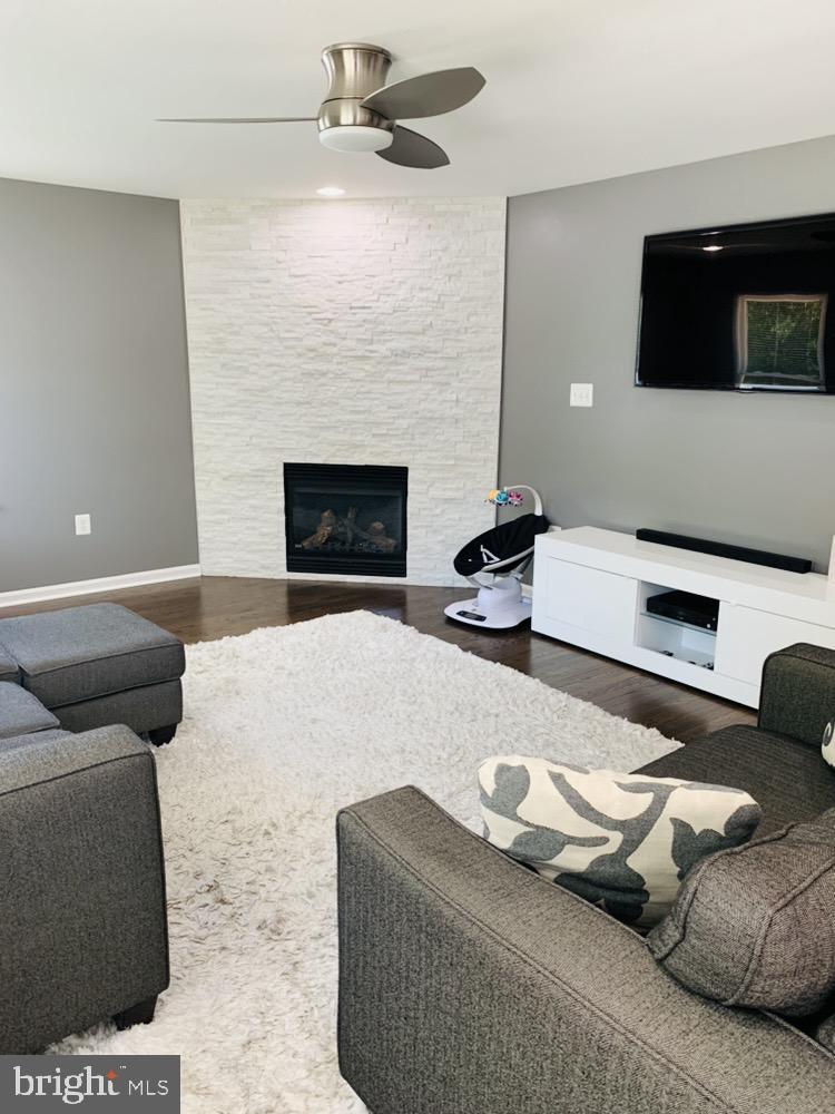 COLONIAL OAKS - Residential