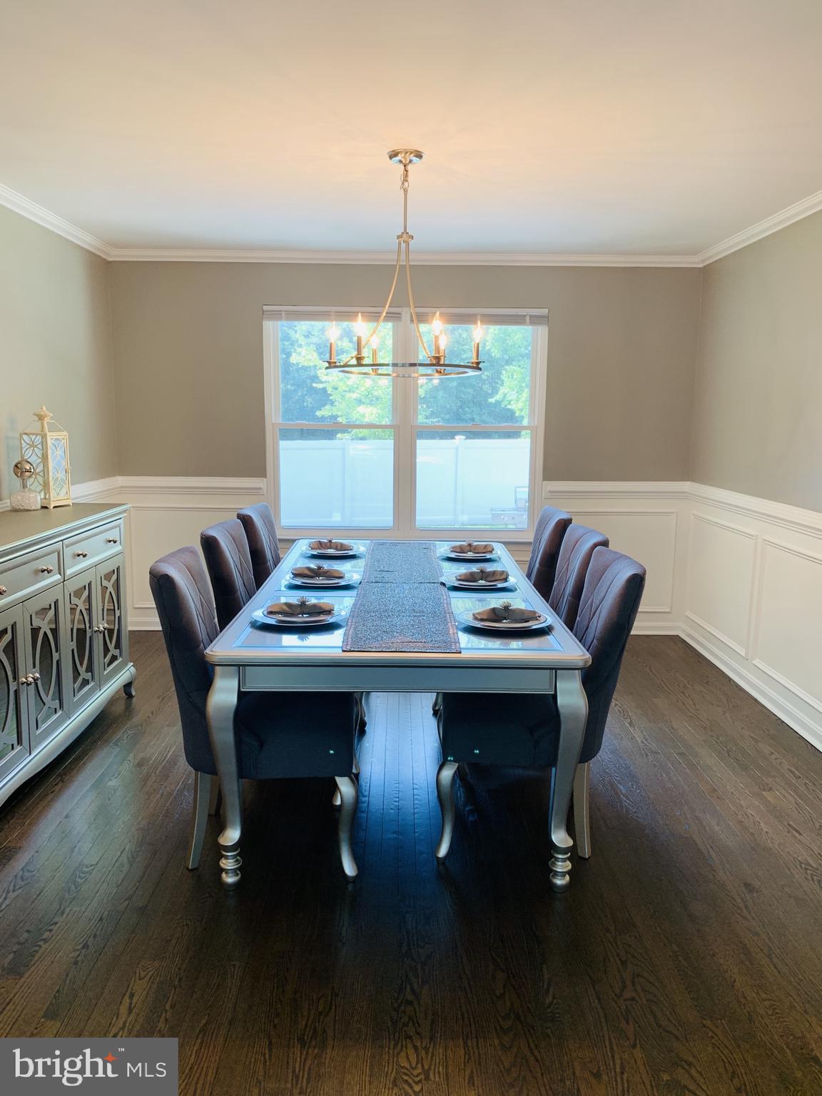 COLONIAL OAKS - Residential