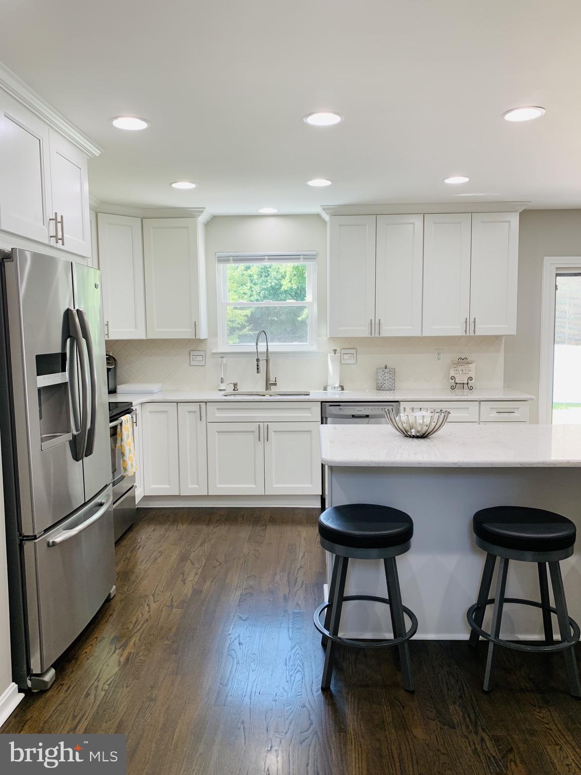 COLONIAL OAKS - Residential