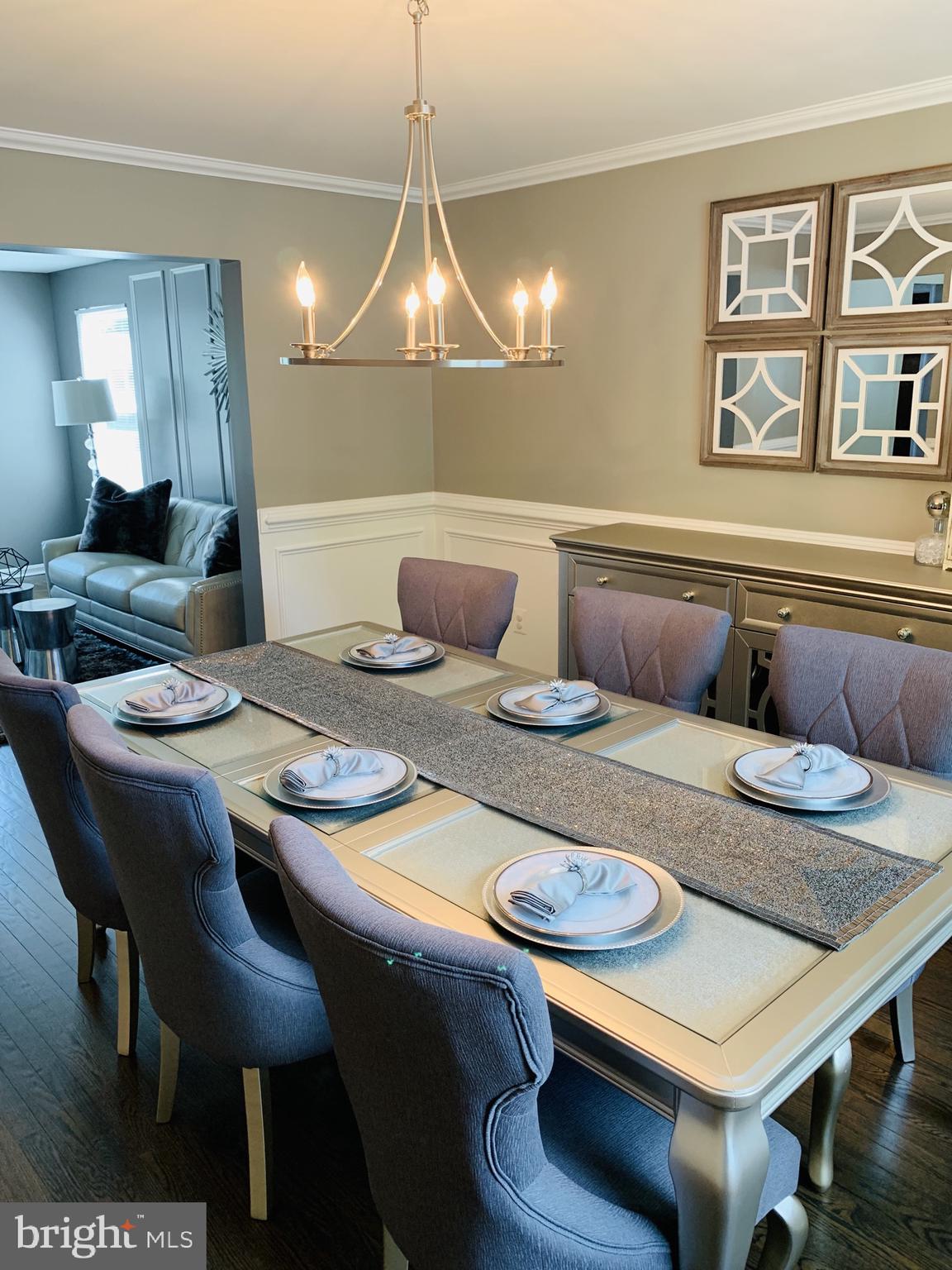 COLONIAL OAKS - Residential