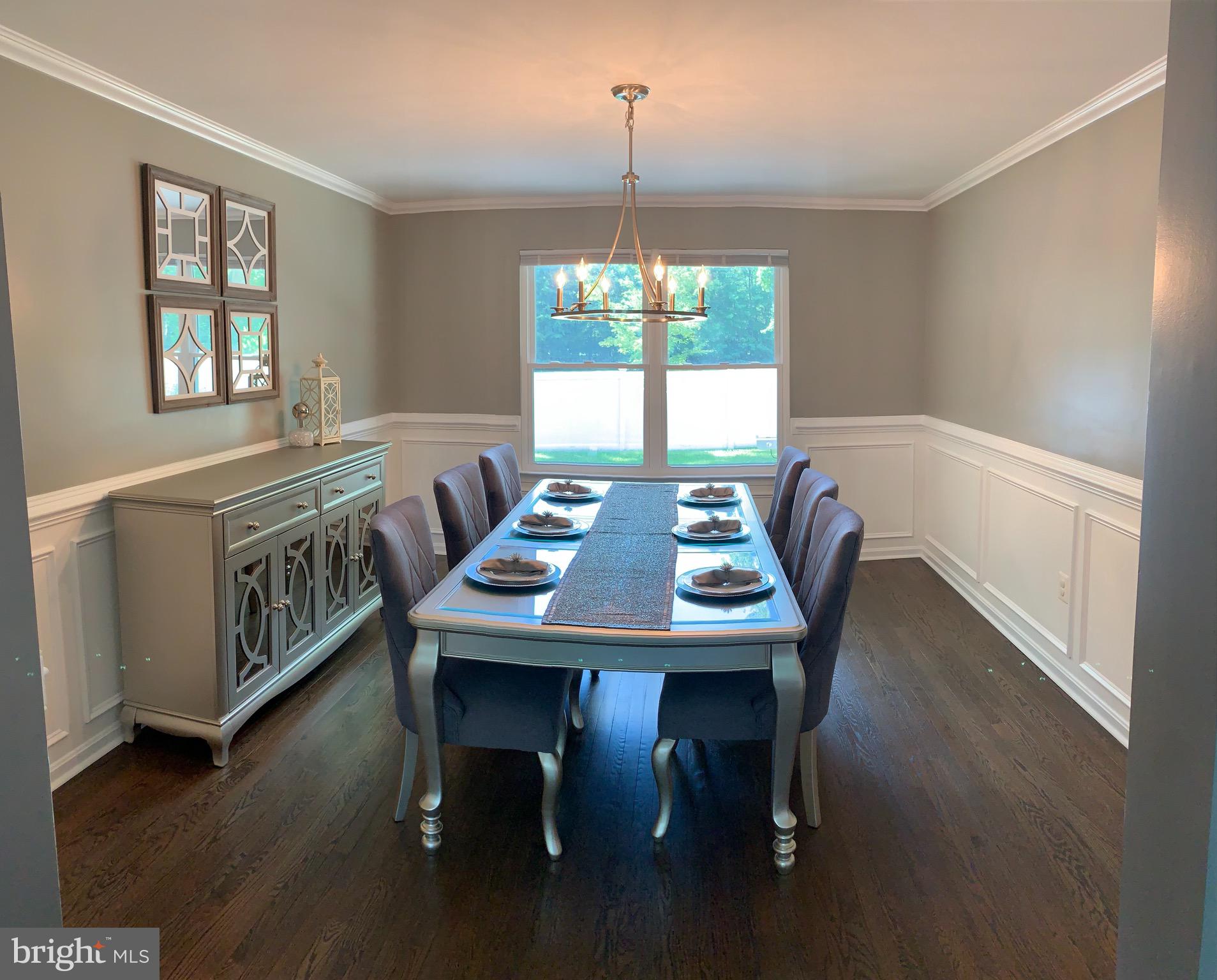 COLONIAL OAKS - Residential