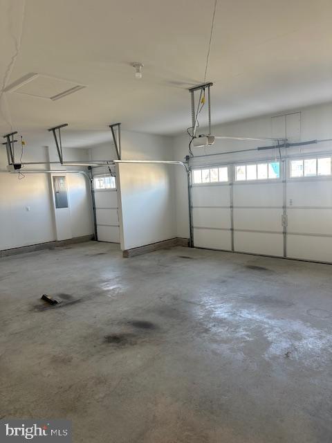 SYCAMORE CHASE - Residential