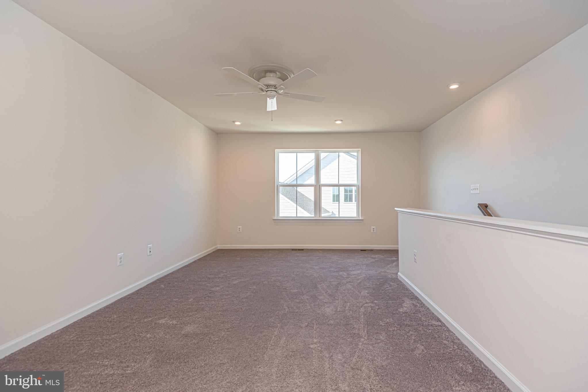 SYCAMORE CHASE - Residential