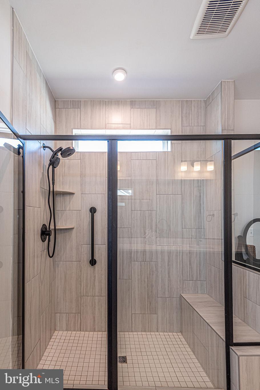 SYCAMORE CHASE - Residential