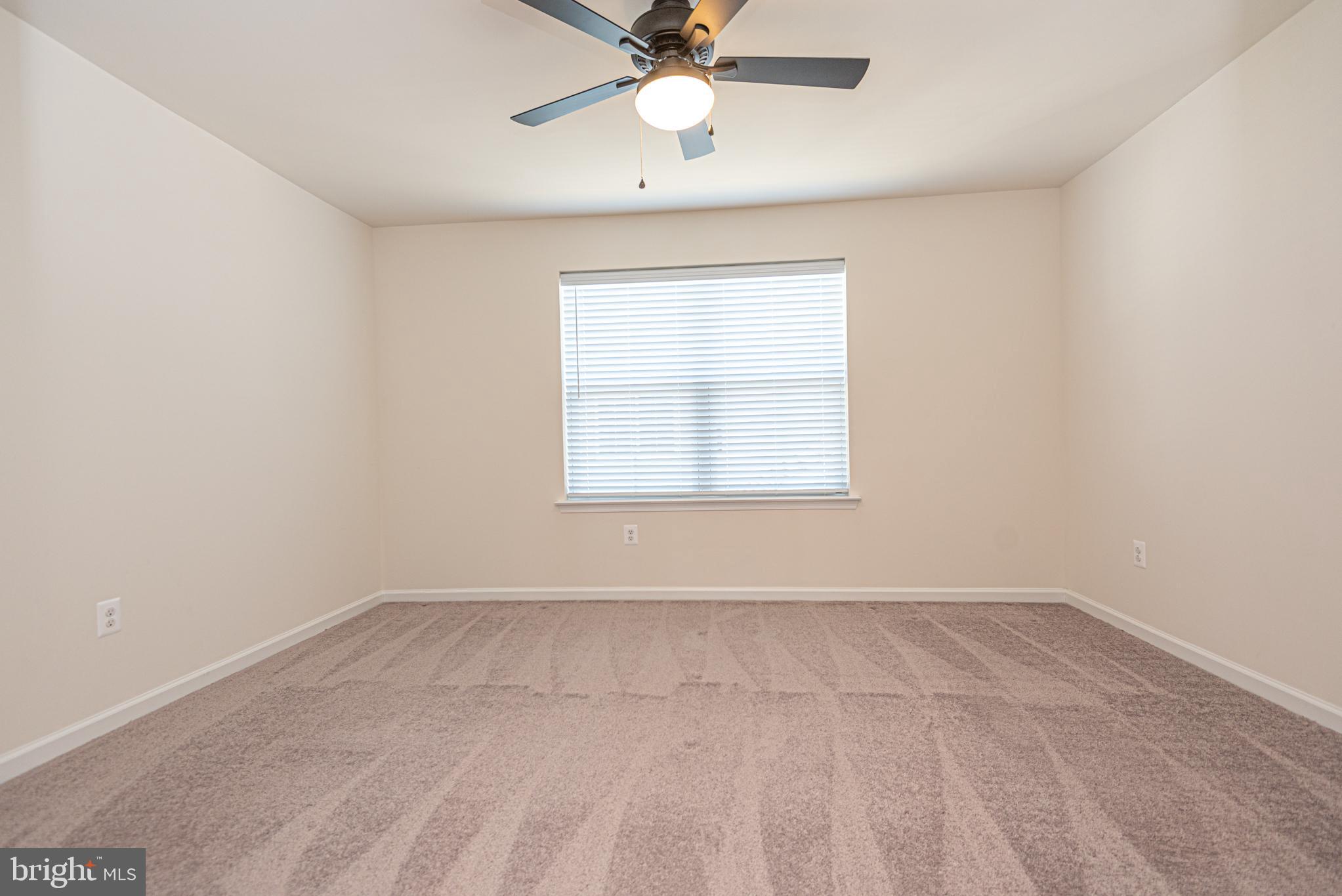 SYCAMORE CHASE - Residential