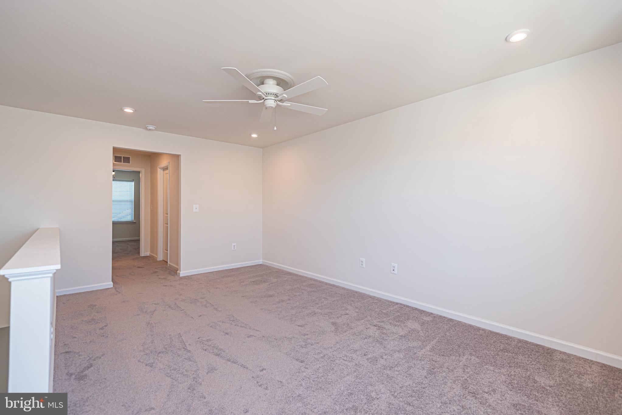 SYCAMORE CHASE - Residential