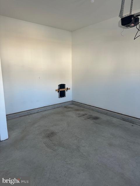 SYCAMORE CHASE - Residential