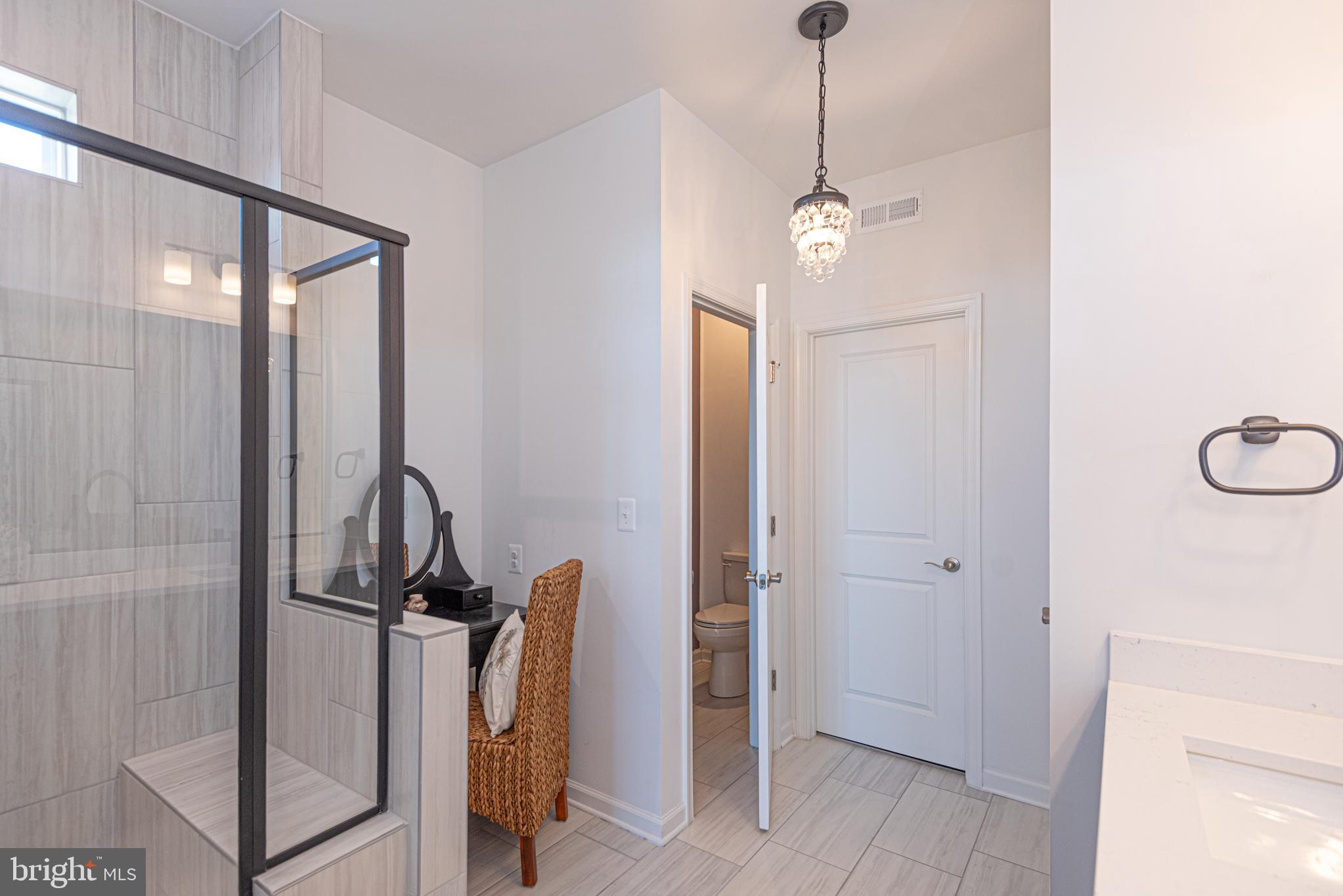 SYCAMORE CHASE - Residential