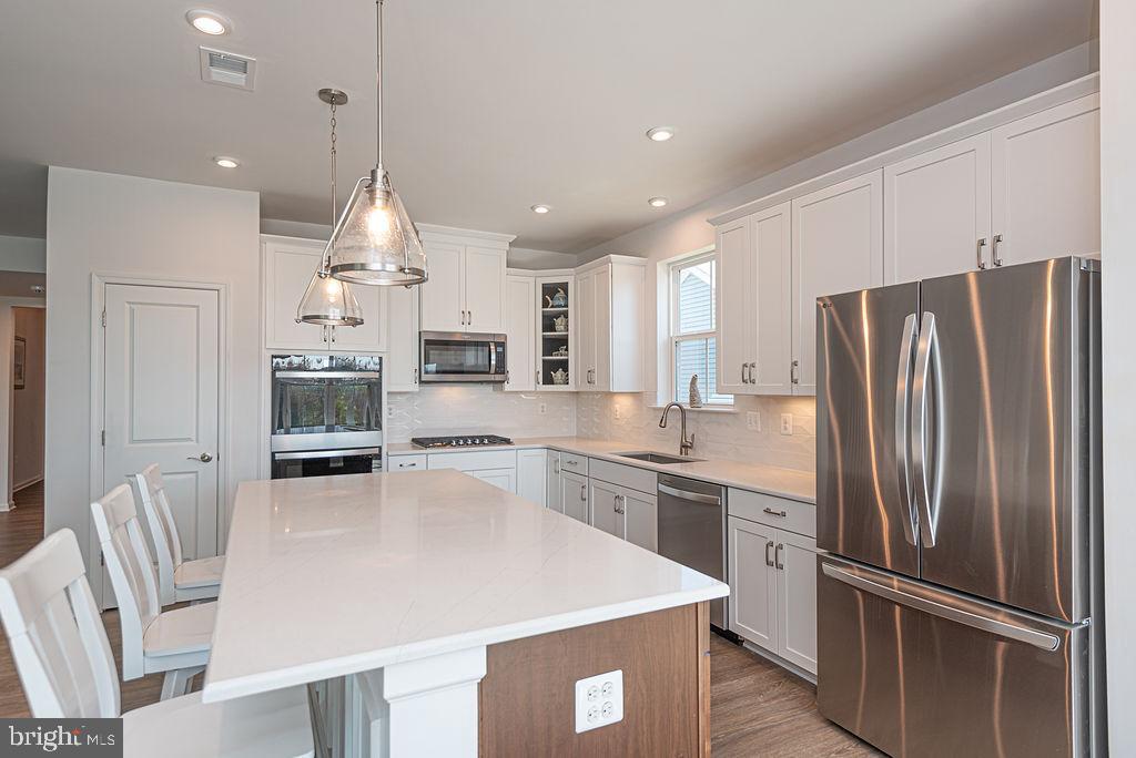 SYCAMORE CHASE - Residential