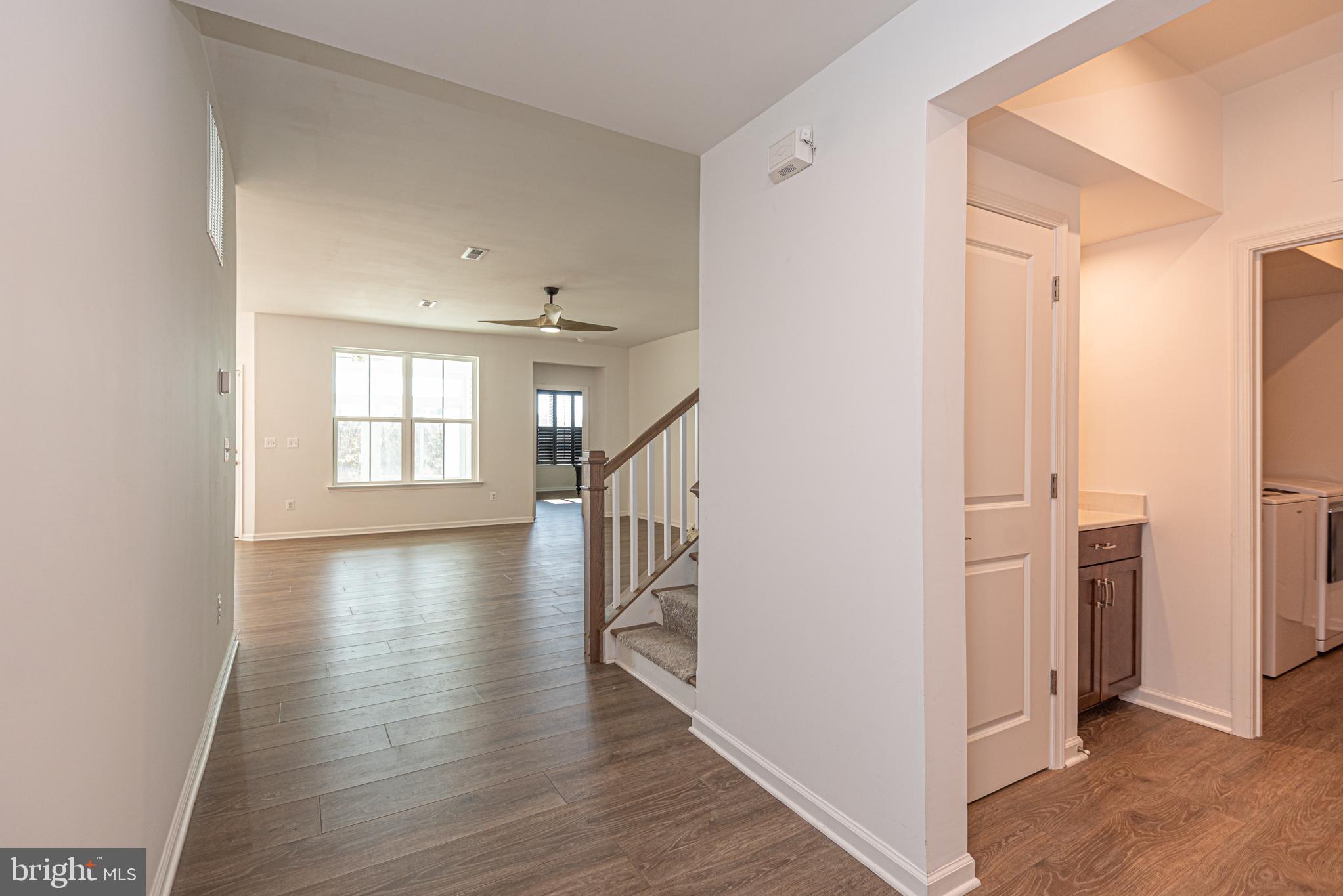 SYCAMORE CHASE - Residential