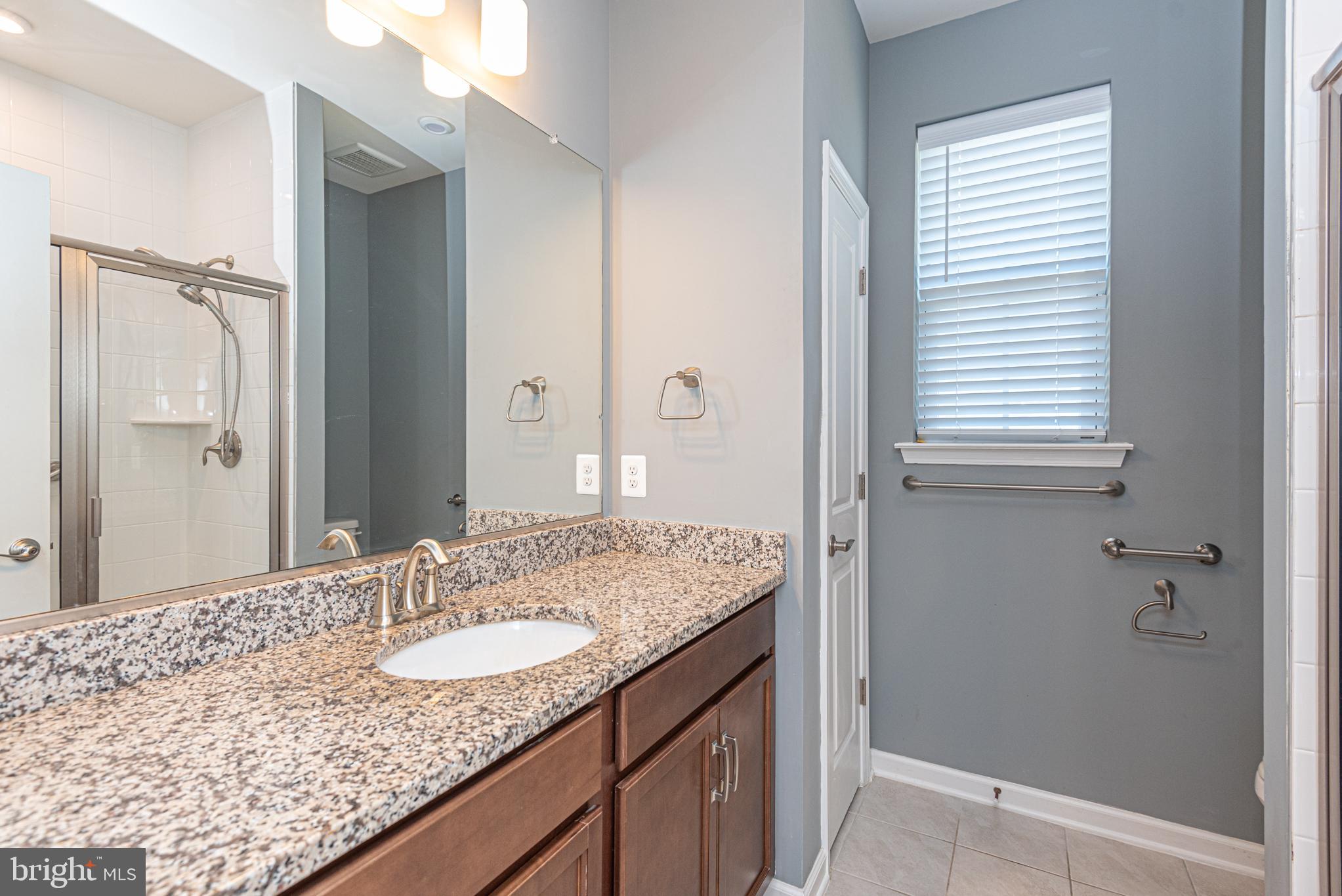 SYCAMORE CHASE - Residential