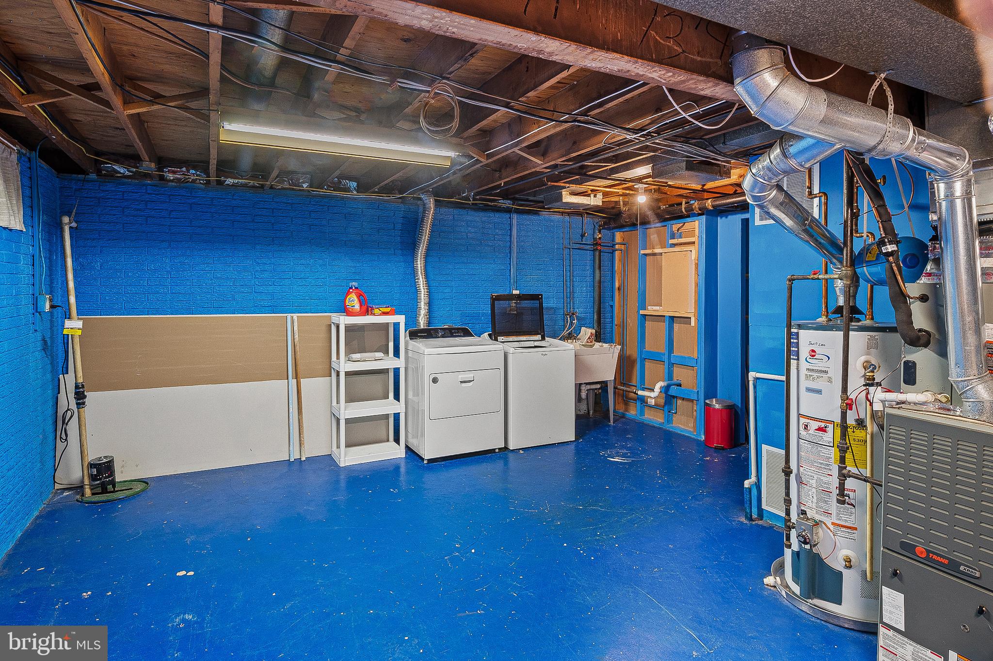 VILLAGE OF OLDE MILL - Residential