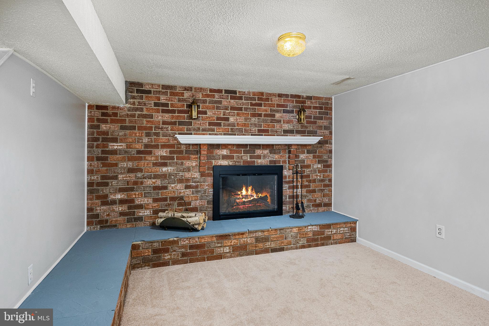 VILLAGE OF OLDE MILL - Residential