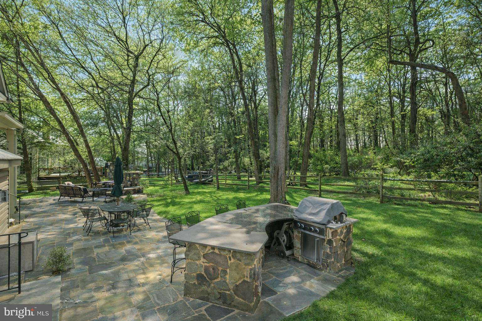 SMALLS NURSERY - Residential