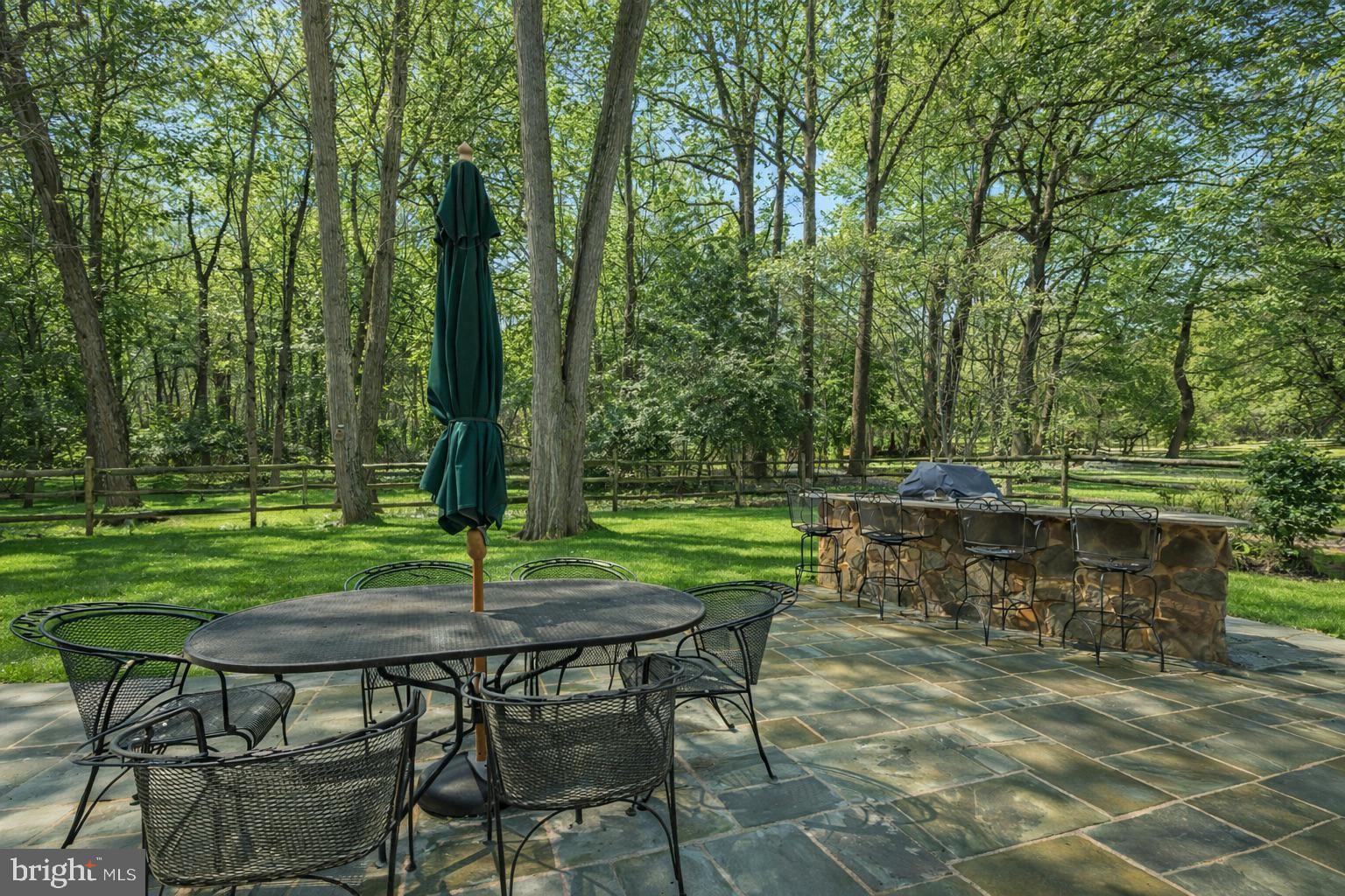 SMALLS NURSERY - Residential