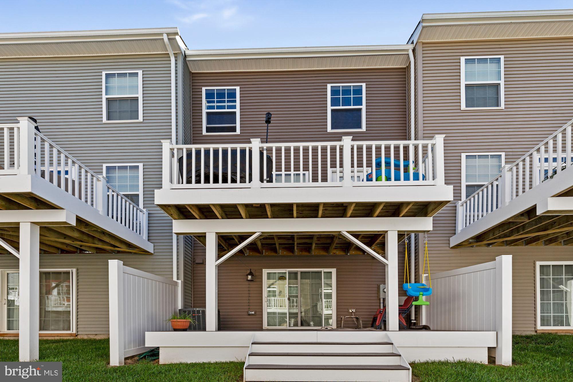 BRADLEY SQUARE - Residential