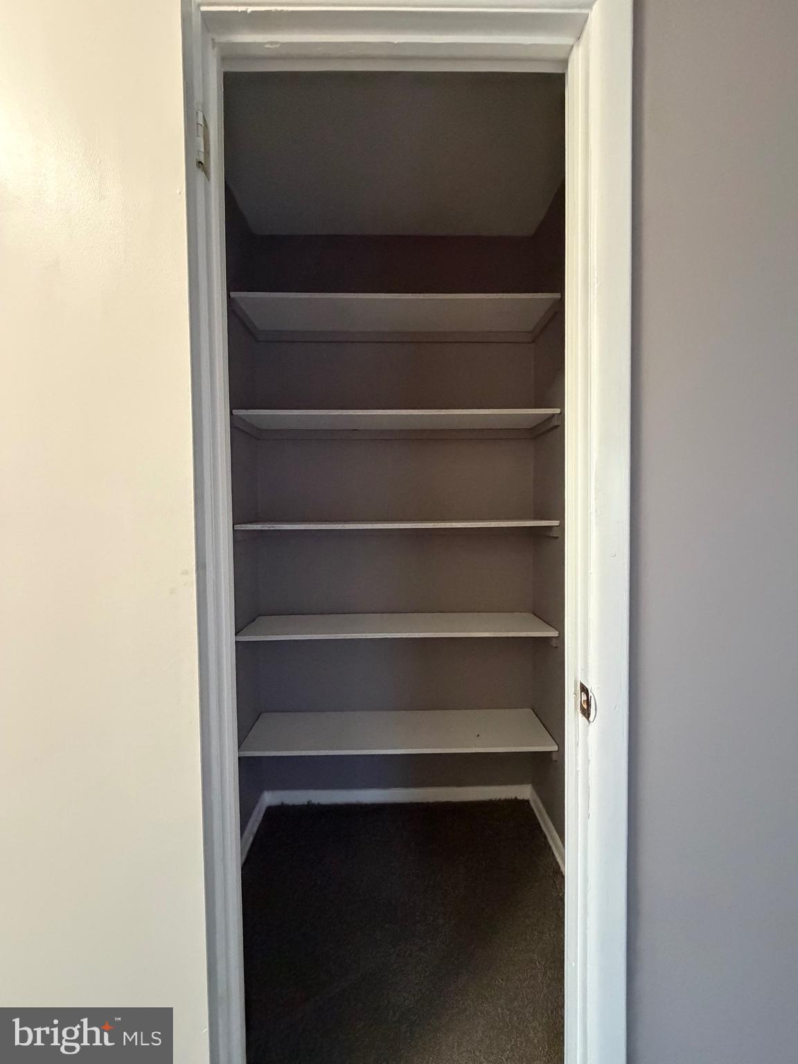 WHISPERING PINES - Residential