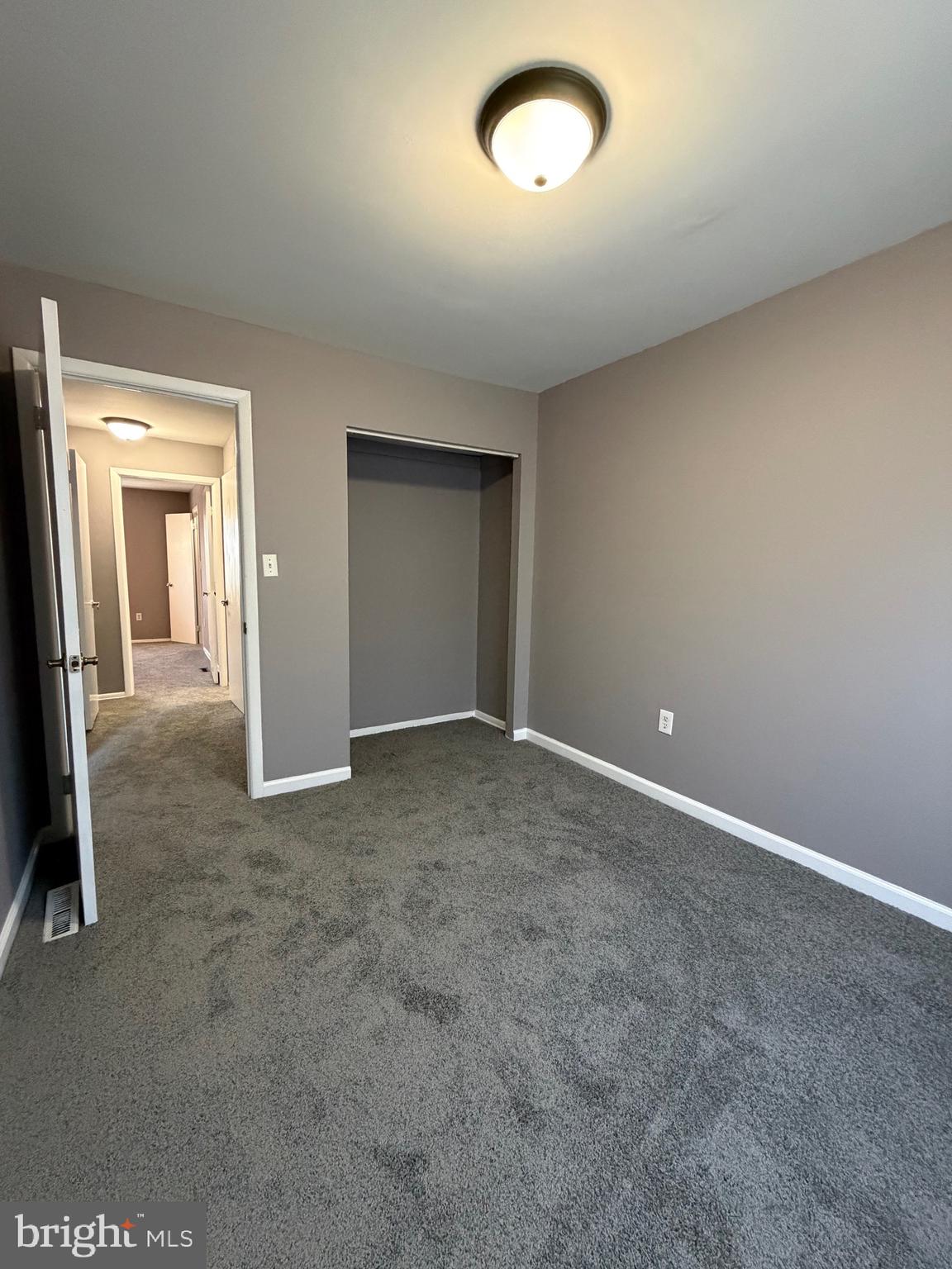 WHISPERING PINES - Residential