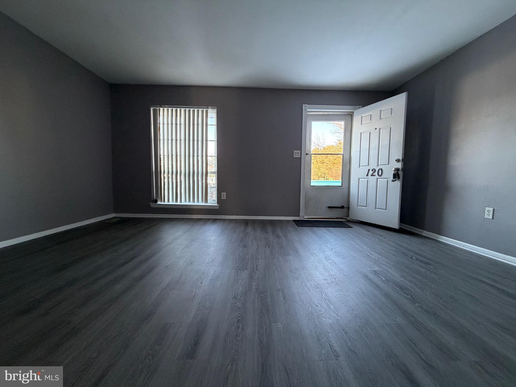 WHISPERING PINES - Residential