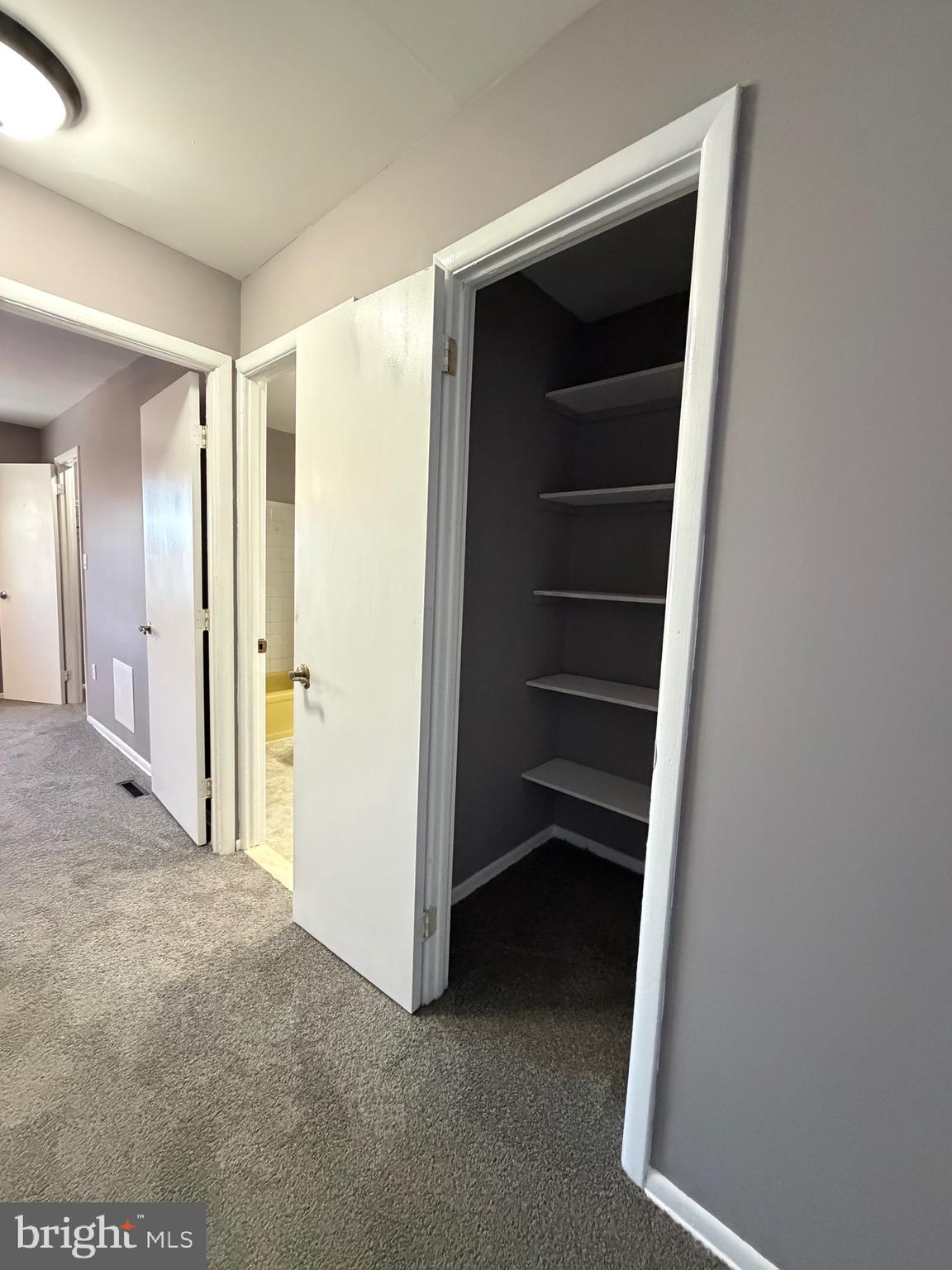 WHISPERING PINES - Residential