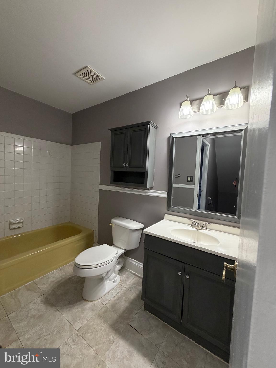 WHISPERING PINES - Residential