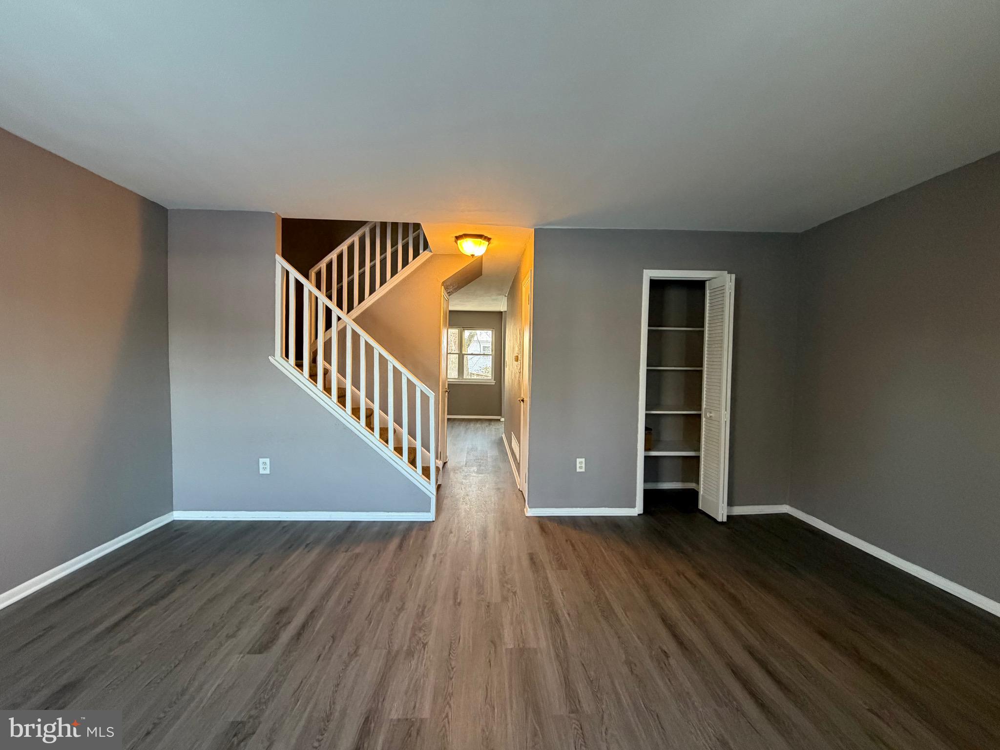 WHISPERING PINES - Residential