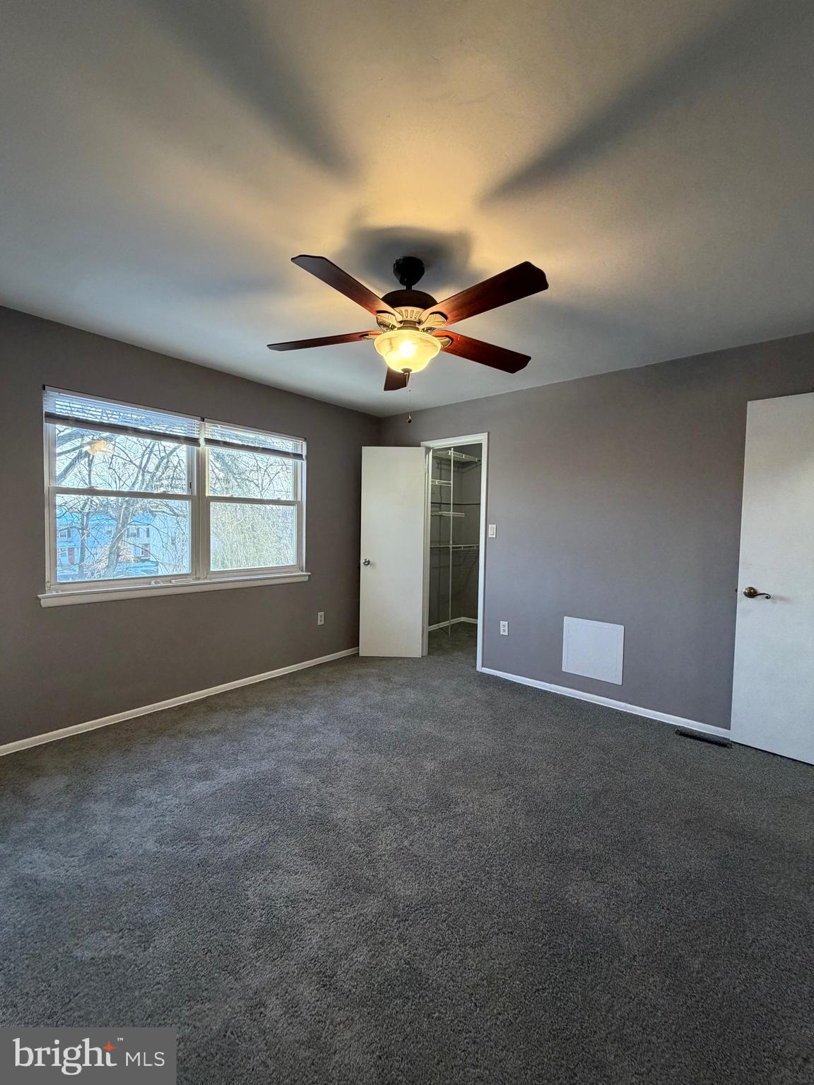 WHISPERING PINES - Residential