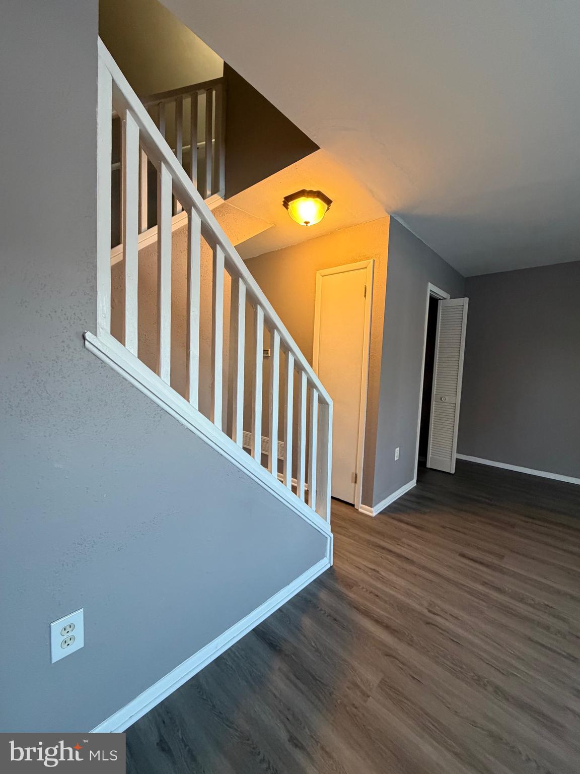 WHISPERING PINES - Residential