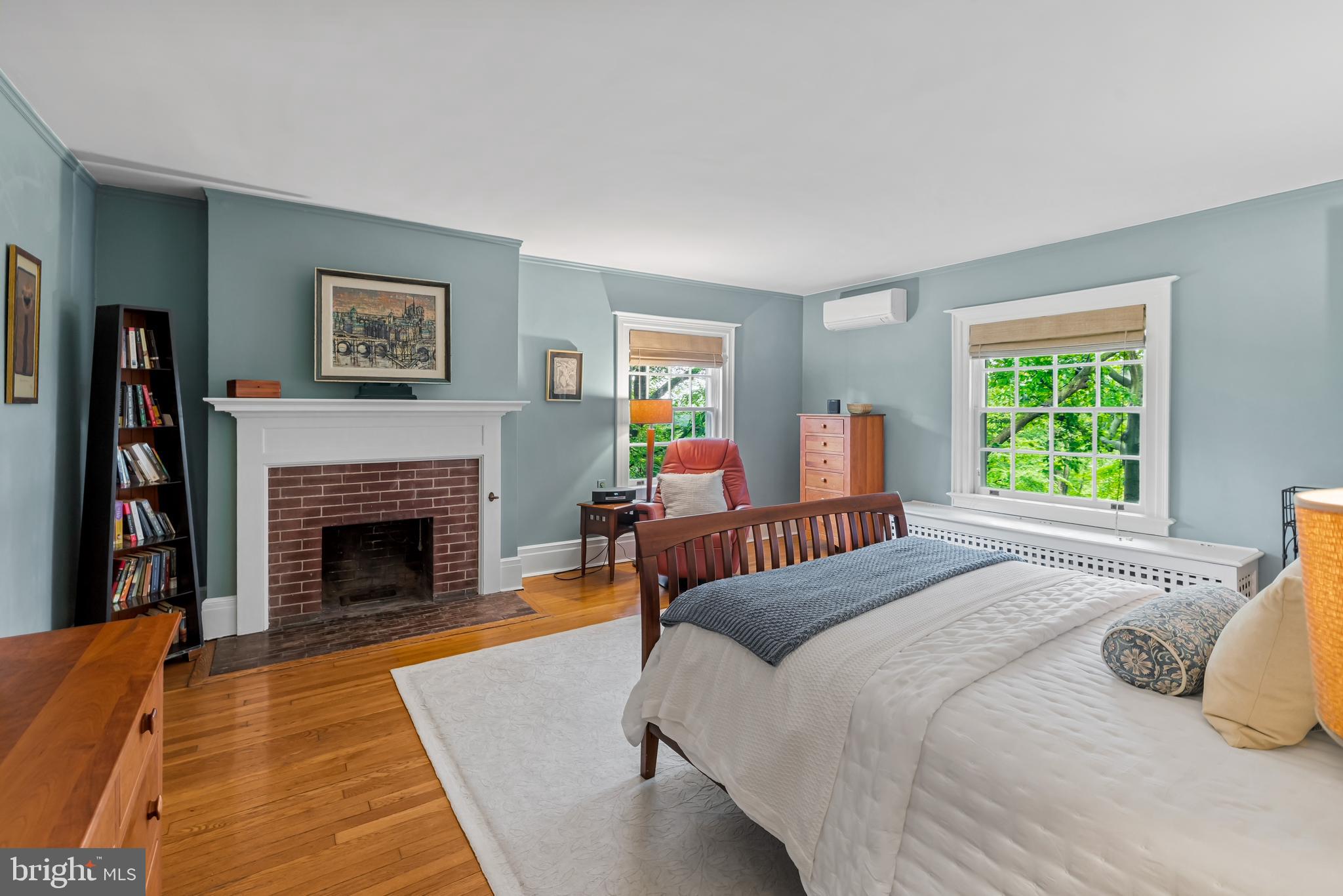 ROLAND PARK - Residential
