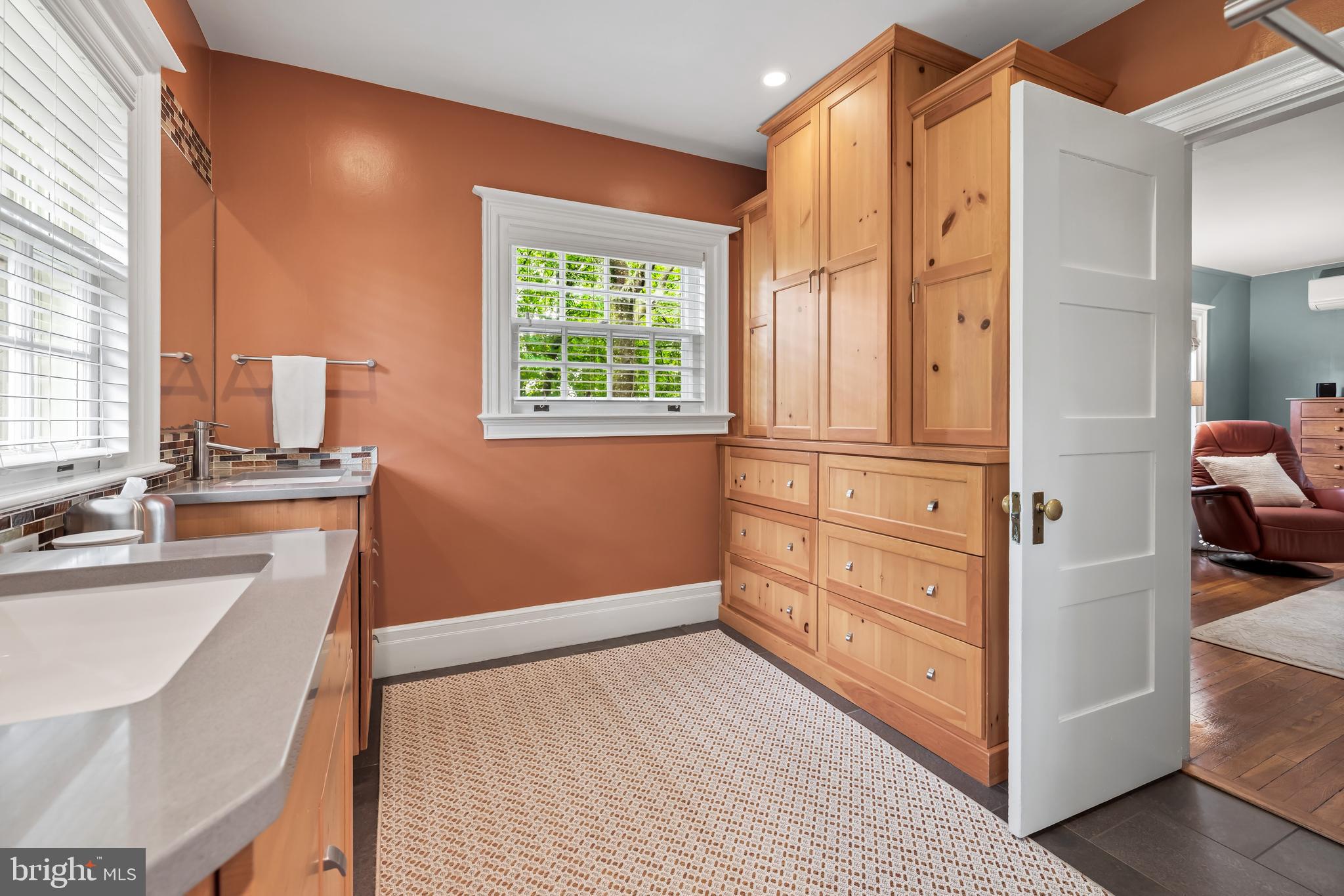 ROLAND PARK - Residential