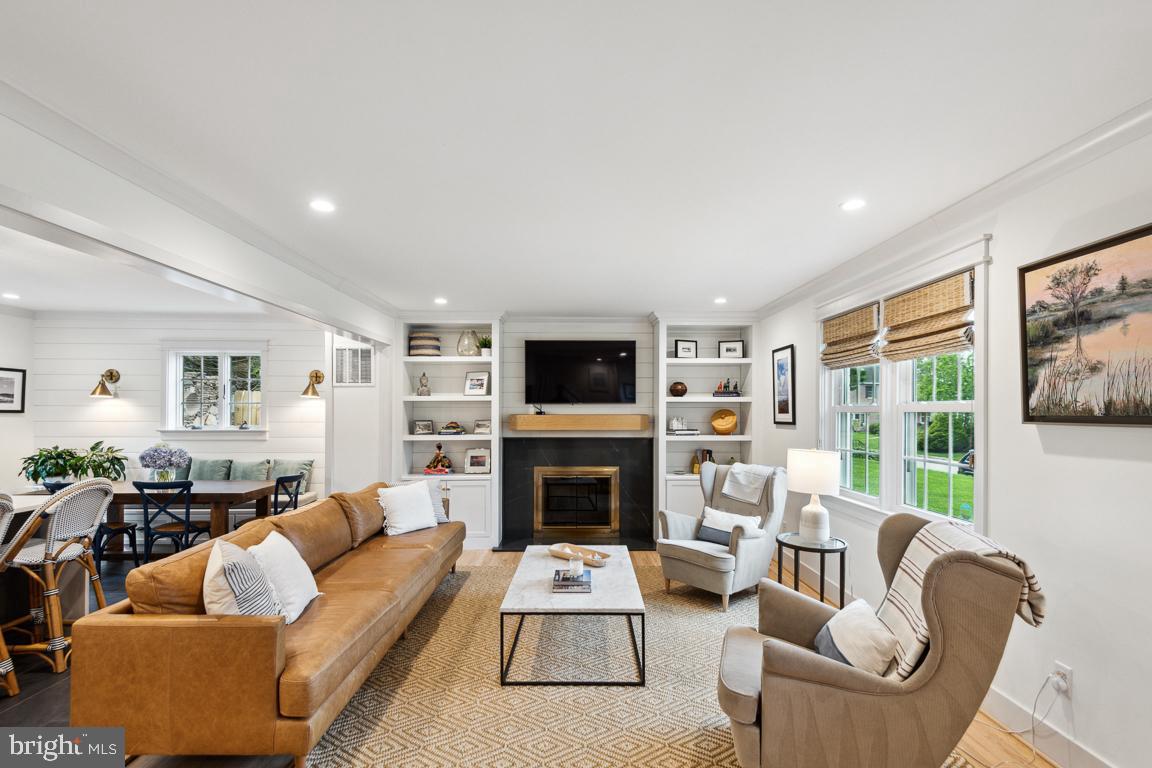 KNOLLWOOD - Residential