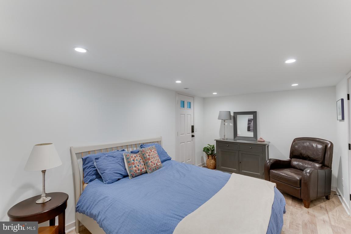 KNOLLWOOD - Residential