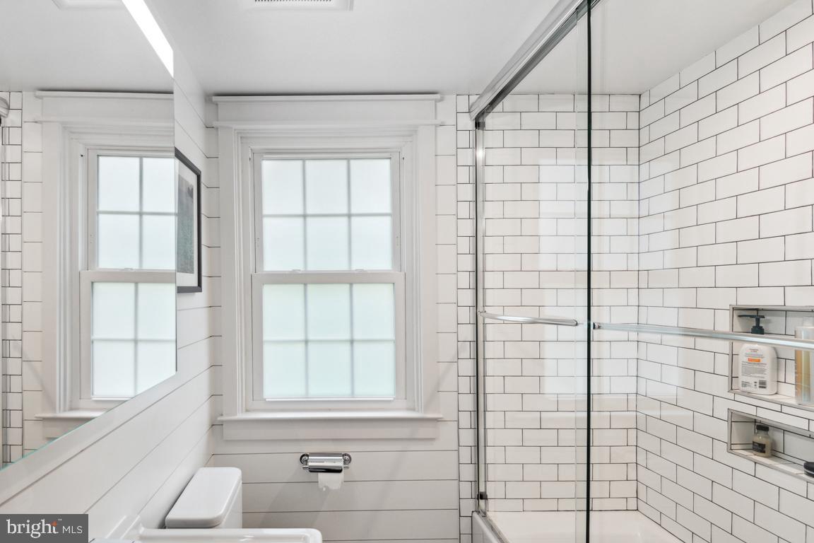 KNOLLWOOD - Residential