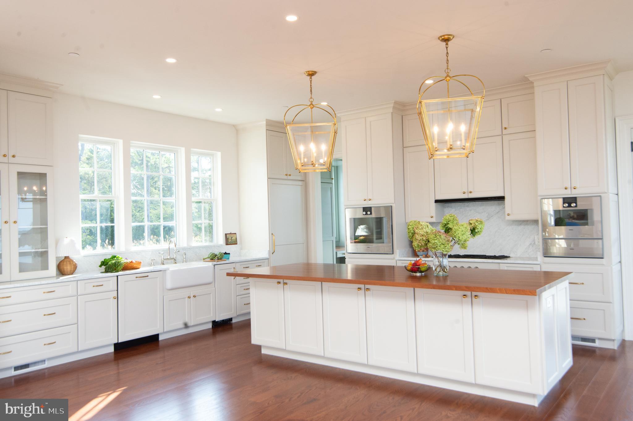 TOWN POINT - Residential