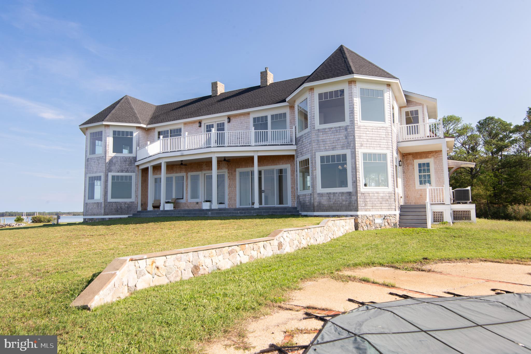 TOWN POINT - Residential